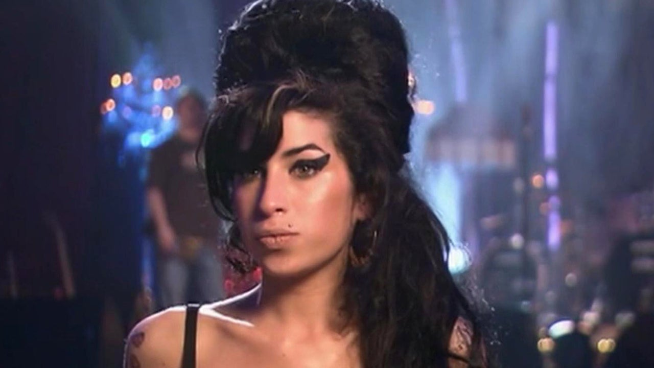 'A Life In 10 Pictures' Docuseries Shows How Amy Winehouse's Iconic ...